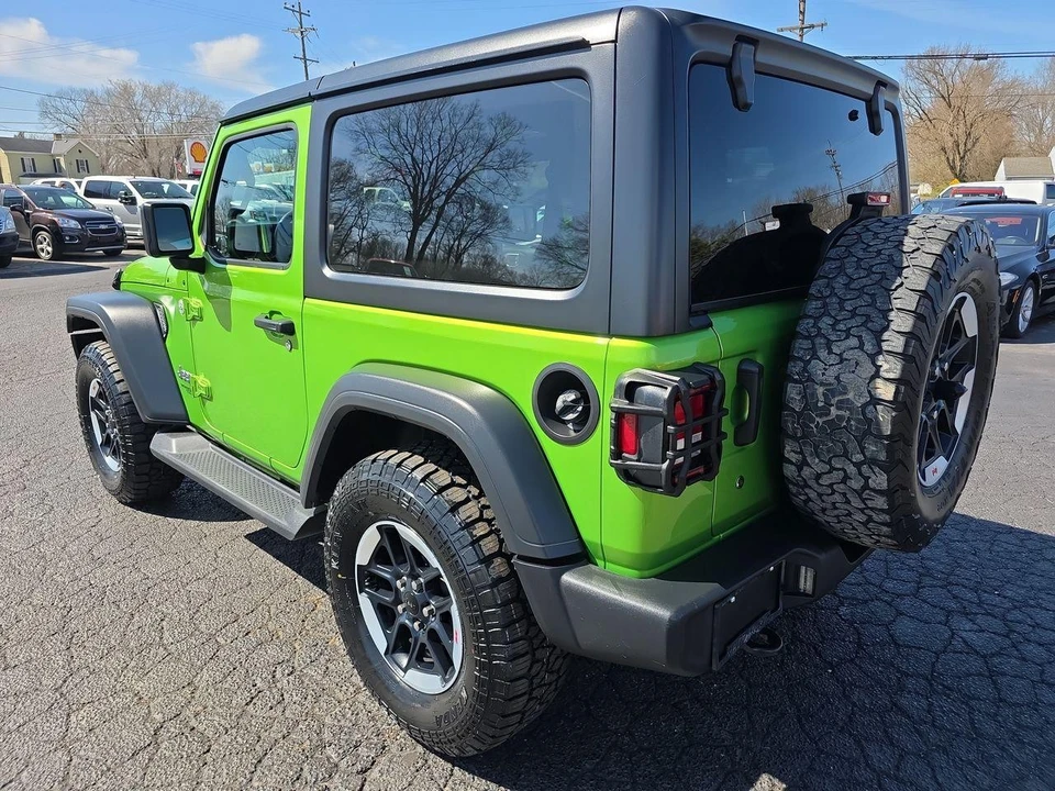 2019 Jeep JL Wrangler - Image 20 of 21