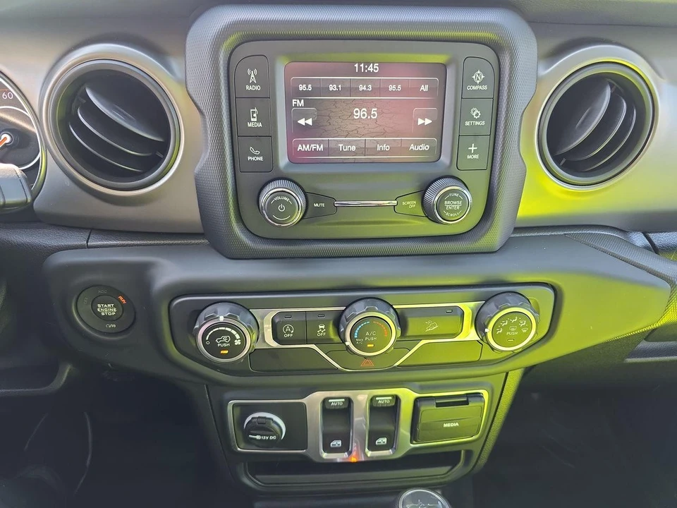 2019 Jeep JL Wrangler - Image 9 of 21
