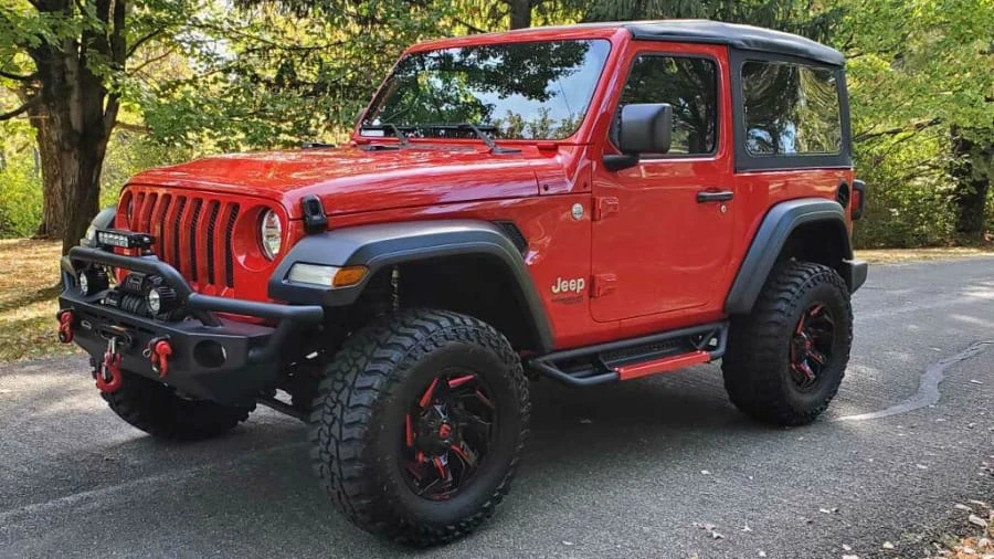 2019 Jeep JL Wrangler - Image 3 of 8