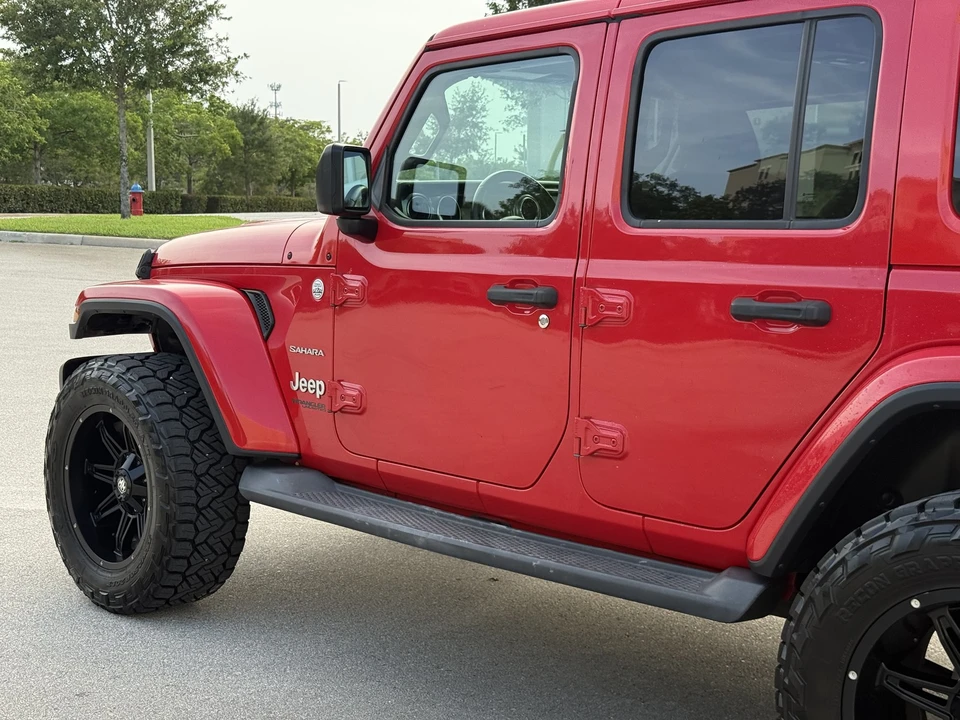 2019 Jeep JL Wrangler - Image 30 of 31