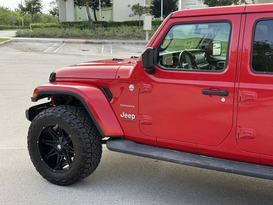 2019 Jeep JL Wrangler - Image 28 of 31