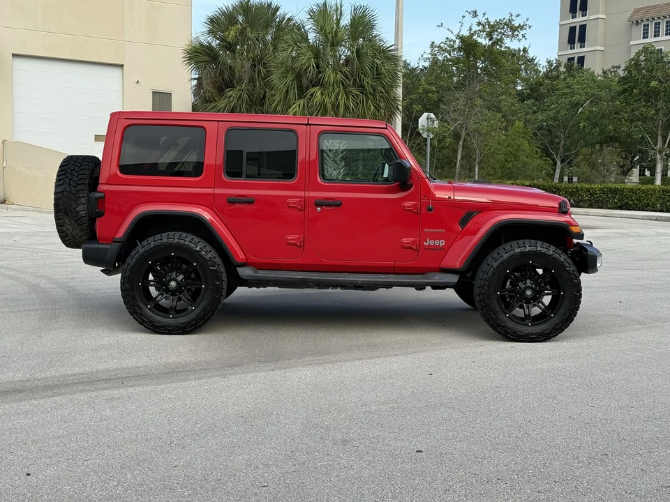 2019 Jeep JL Wrangler - Image 7 of 31