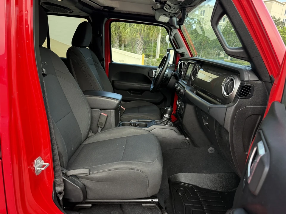 2019 Jeep JL Wrangler - Image 12 of 31
