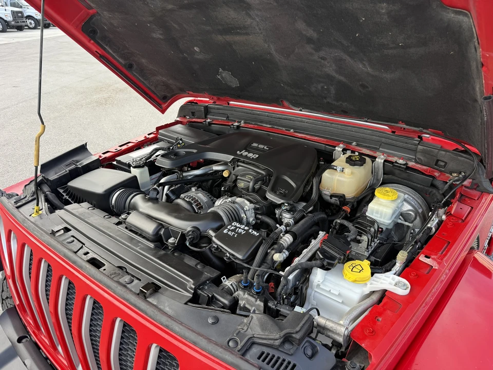 2019 Jeep JL Wrangler - Image 18 of 31