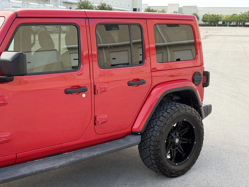 2019 Jeep JL Wrangler - Image 25 of 31