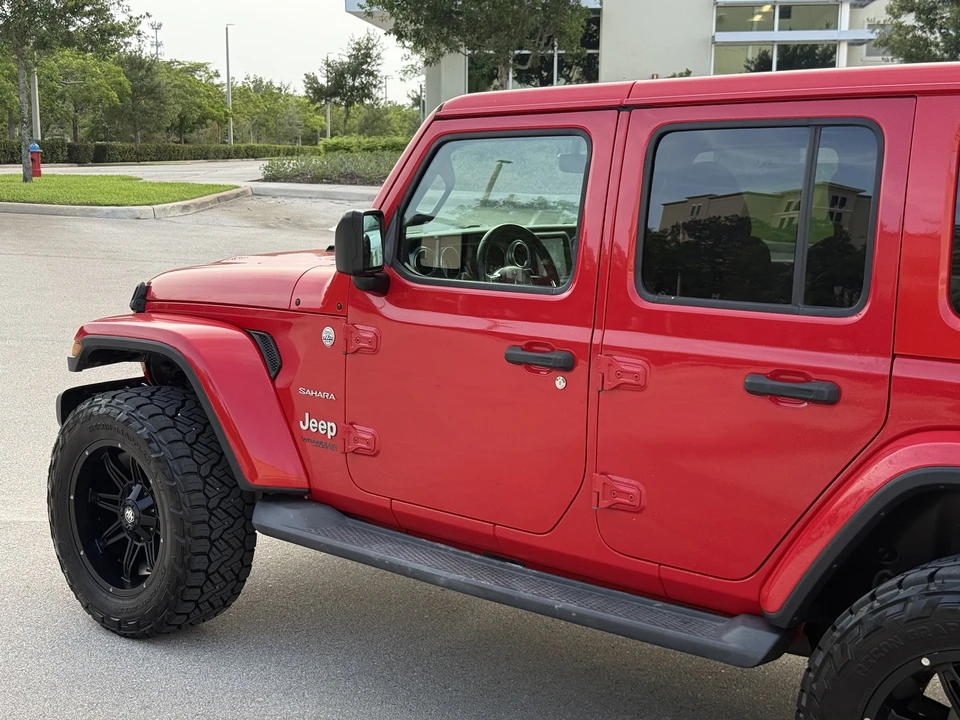 2019 Jeep JL Wrangler - Image 29 of 31