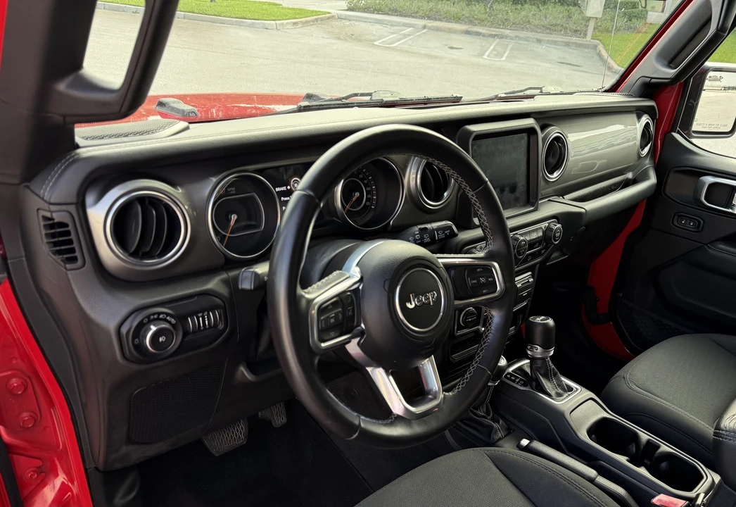 2019 Jeep JL Wrangler - Image 11 of 31