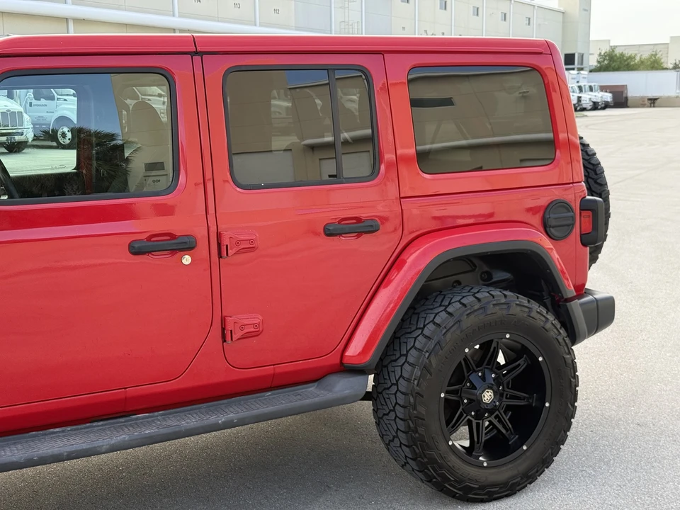 2019 Jeep JL Wrangler - Image 26 of 31