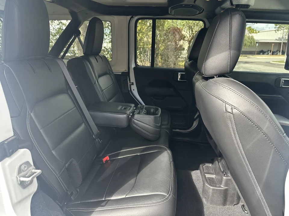 2019 Jeep JL Wrangler - Image 19 of 21