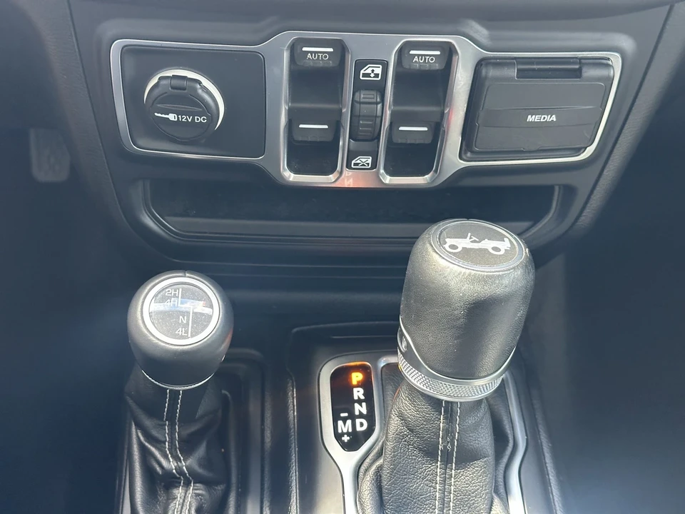 2019 Jeep JL Wrangler - Image 16 of 21