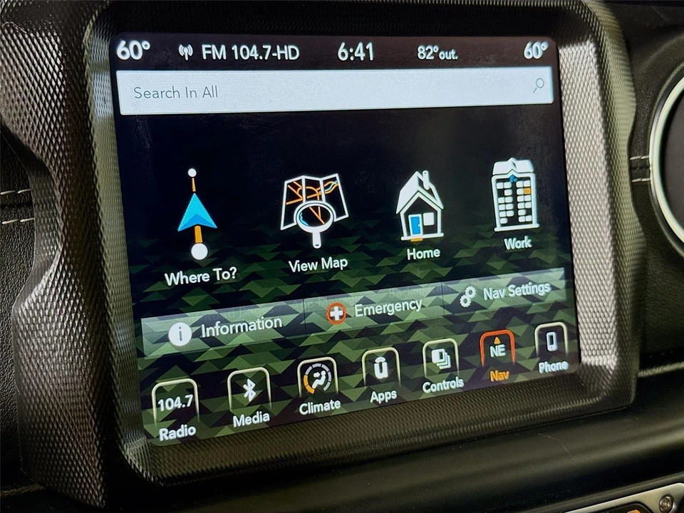 2019 Jeep JL Wrangler - Image 13 of 21
