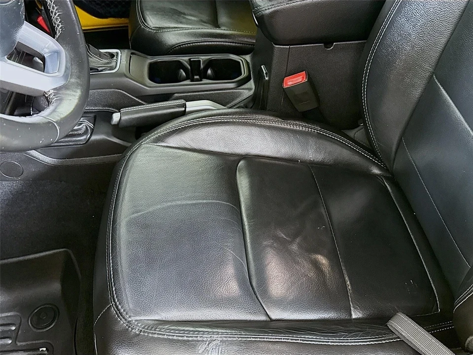 2019 Jeep JL Wrangler - Image 19 of 21