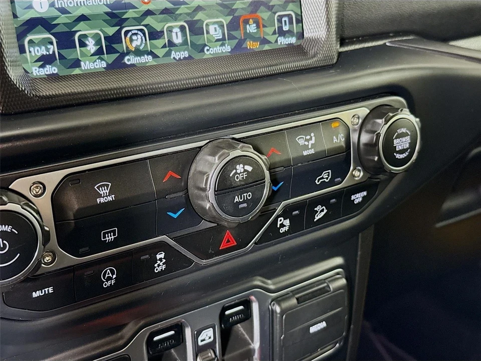 2019 Jeep JL Wrangler - Image 16 of 21