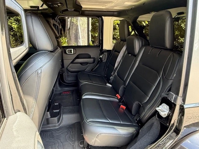 2019 Jeep JL Wrangler - Image 14 of 30
