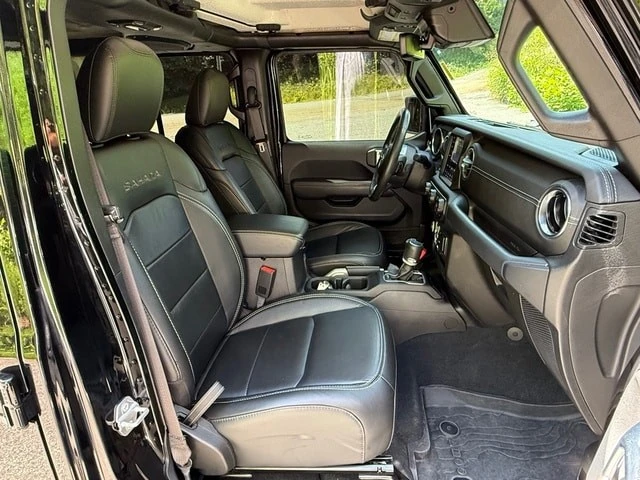 2019 Jeep JL Wrangler - Image 18 of 30