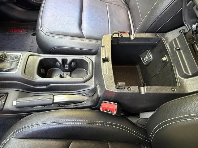2019 Jeep JL Wrangler - Image 28 of 30
