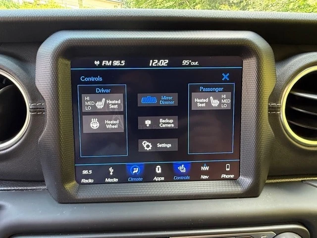 2019 Jeep JL Wrangler - Image 22 of 30