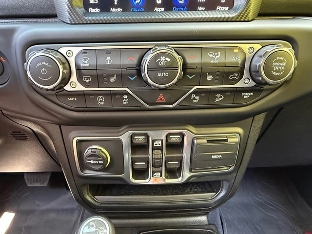 2019 Jeep JL Wrangler - Image 25 of 30