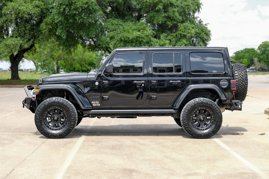 2019 Jeep JL Wrangler - Image 11 of 31