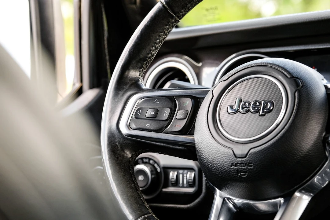 2019 Jeep JL Wrangler - Image 20 of 31