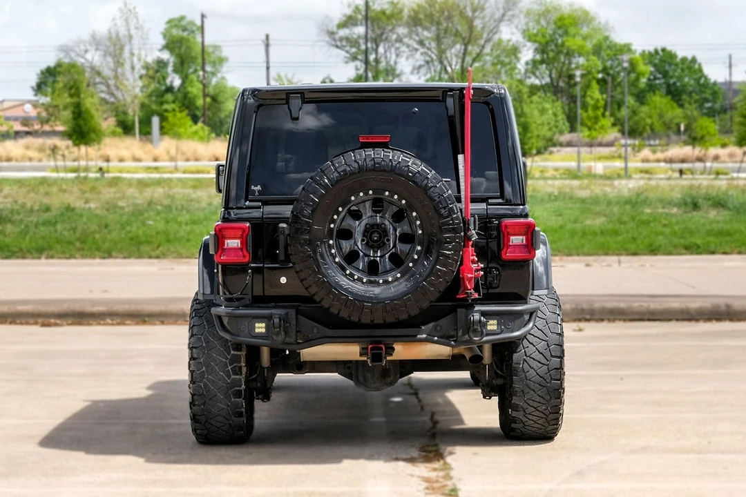 2019 Jeep JL Wrangler - Image 9 of 31