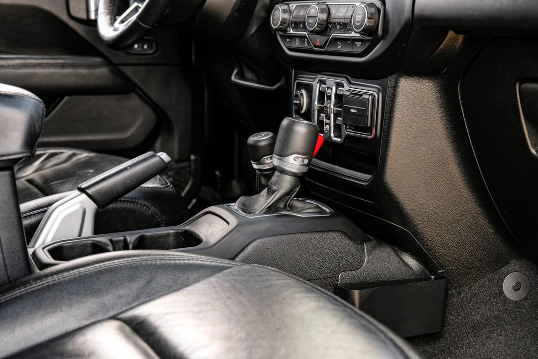 2019 Jeep JL Wrangler - Image 28 of 31