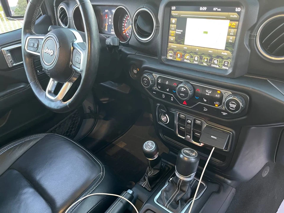 2019 Jeep JL Wrangler - Image 4 of 14