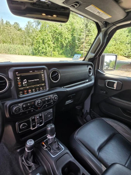 2019 Jeep JL Wrangler - Image 9 of 11