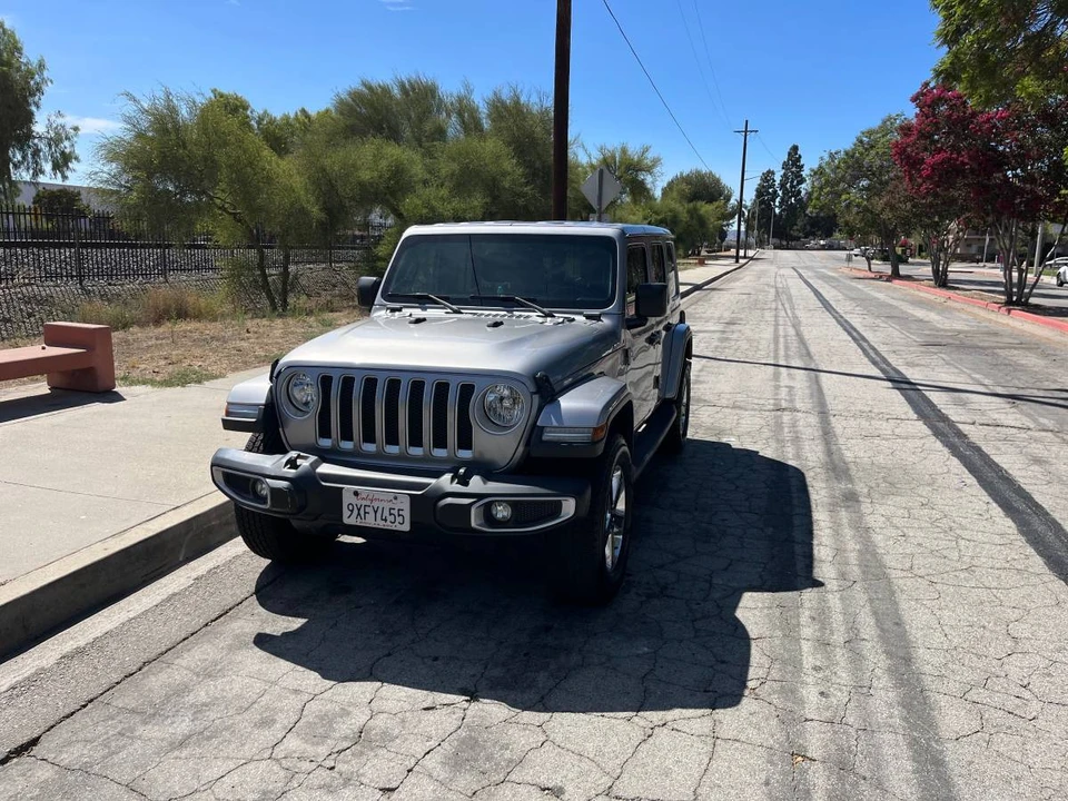 2019 Jeep JL Wrangler - Image 2 of 8