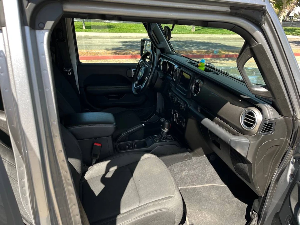 2019 Jeep JL Wrangler - Image 5 of 8