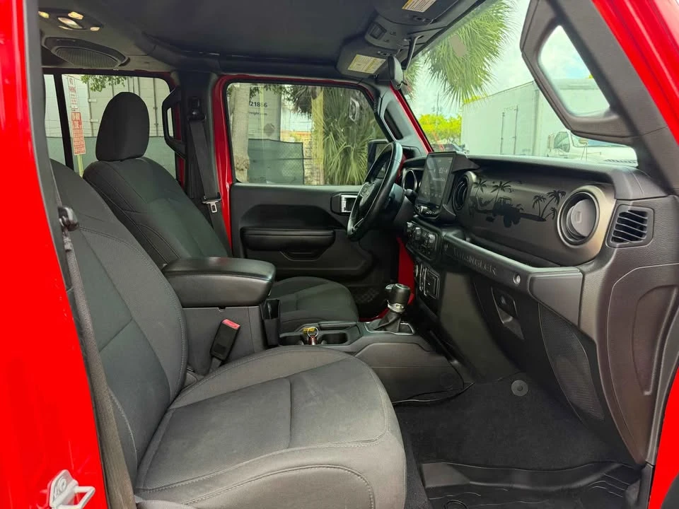 2019 Jeep JL Wrangler - Image 5 of 6