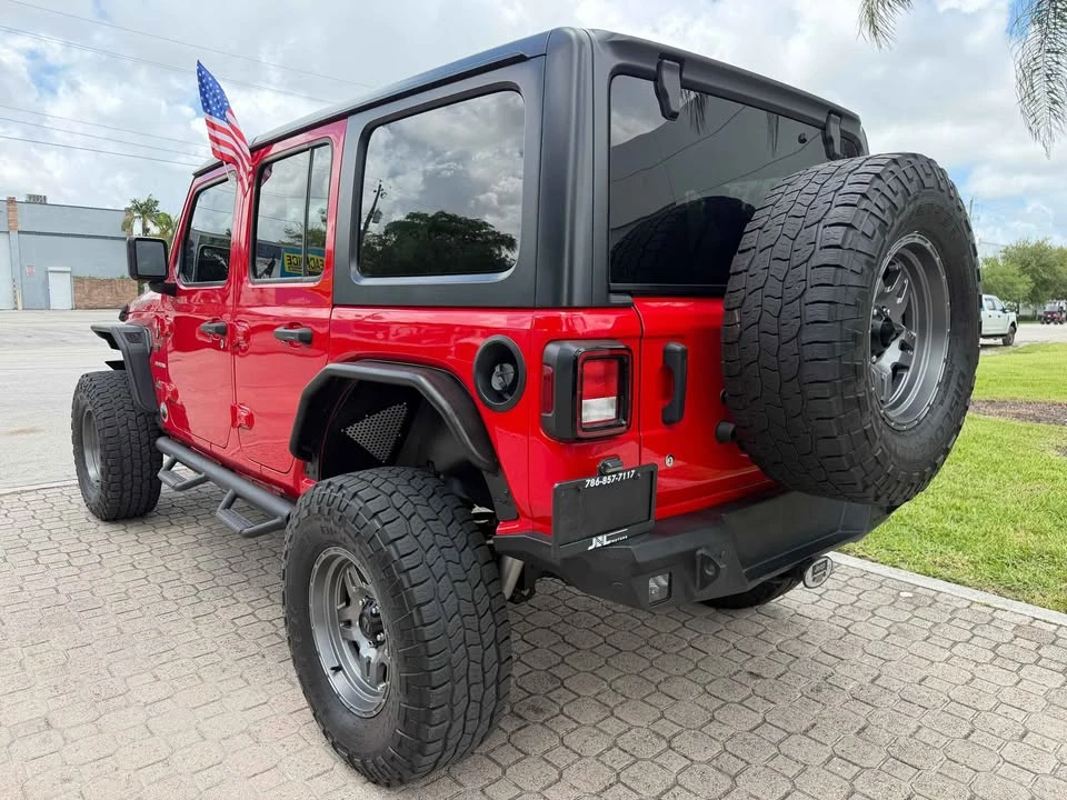 2019 Jeep JL Wrangler - Image 4 of 6