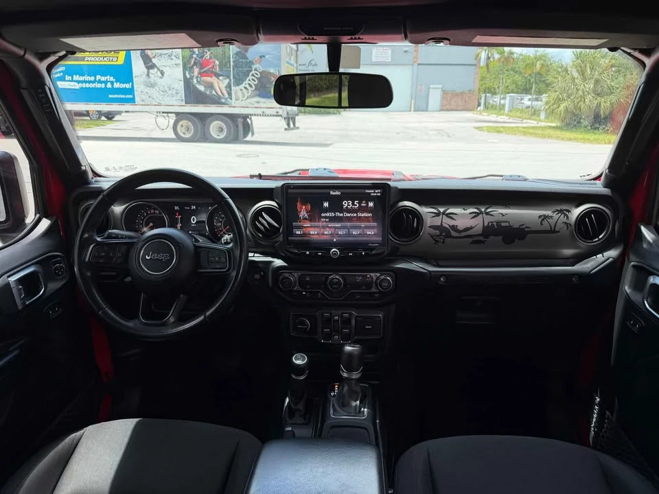 2019 Jeep JL Wrangler - Image 3 of 6