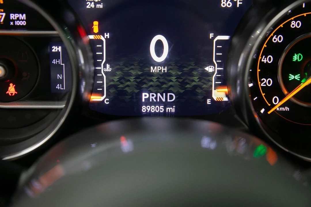 2019 Jeep JL Wrangler - Image 27 of 31