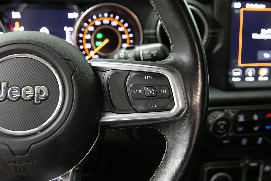 2019 Jeep JL Wrangler - Image 25 of 31