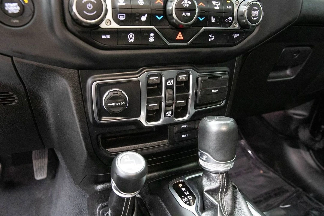 2019 Jeep JL Wrangler - Image 30 of 31
