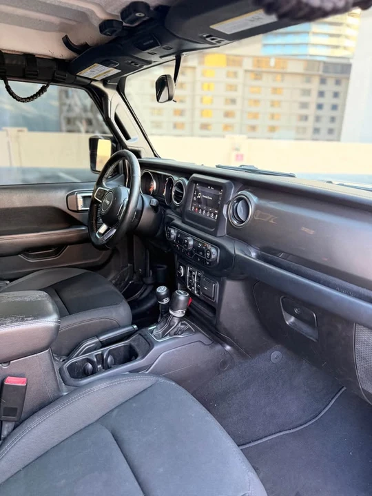 2019 Jeep JL Wrangler - Image 4 of 10