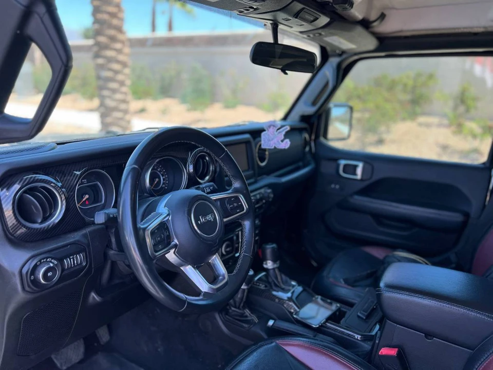 2019 Jeep JL Wrangler - Image 9 of 10