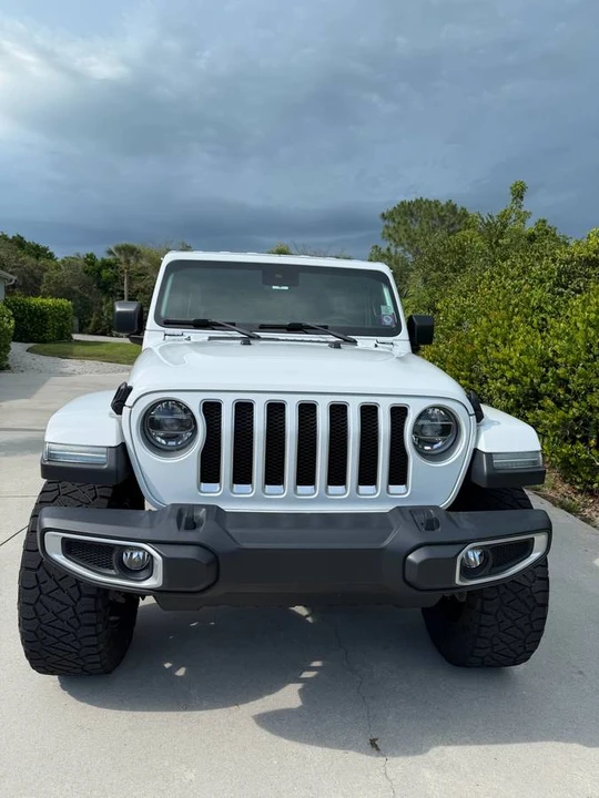 2019 Jeep JL Wrangler - Image 2 of 18