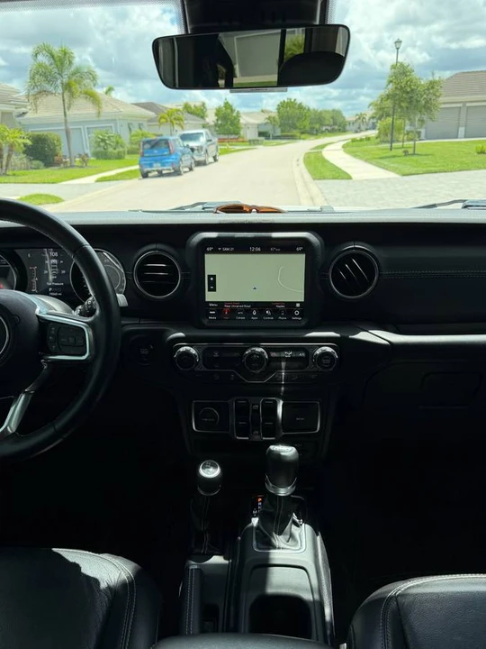 2019 Jeep JL Wrangler - Image 12 of 18