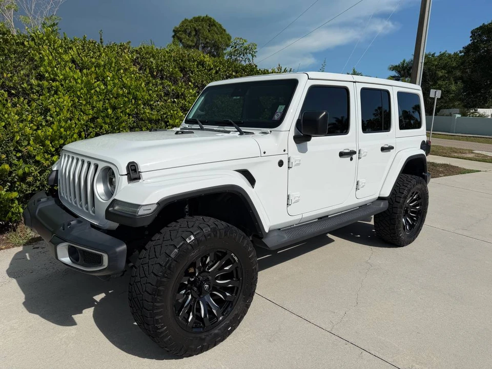 2019 Jeep JL Wrangler - Image 5 of 18
