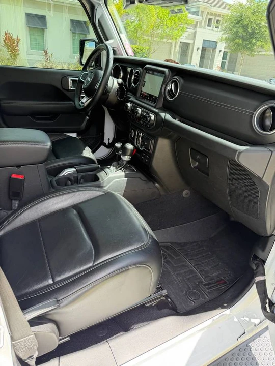 2019 Jeep JL Wrangler - Image 11 of 18