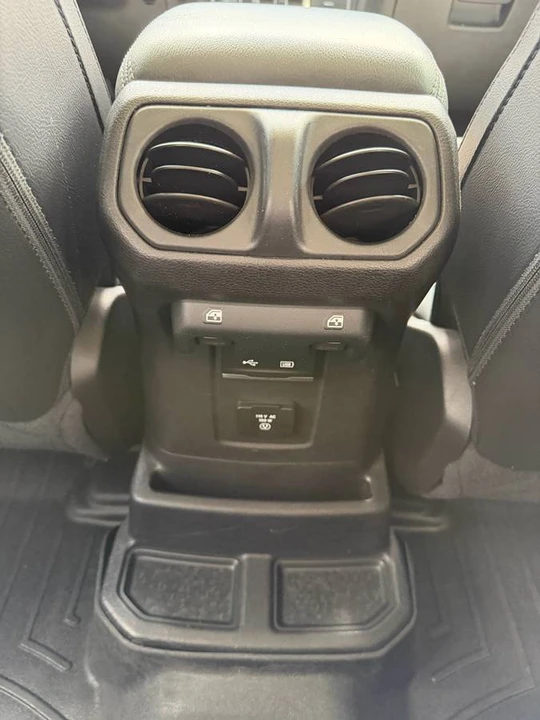 2019 Jeep JL Wrangler - Image 14 of 18