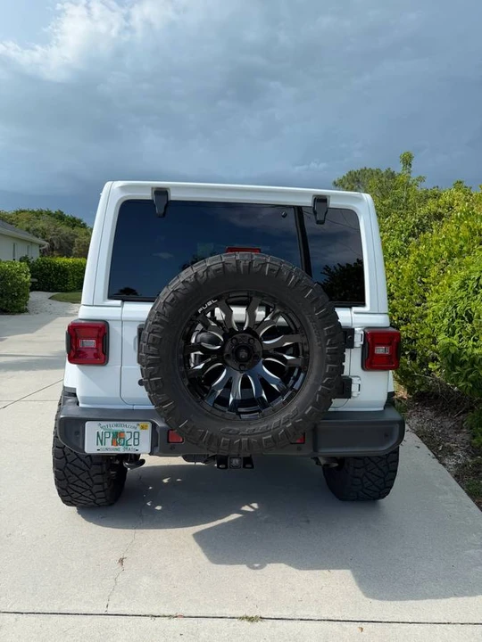 2019 Jeep JL Wrangler - Image 6 of 18