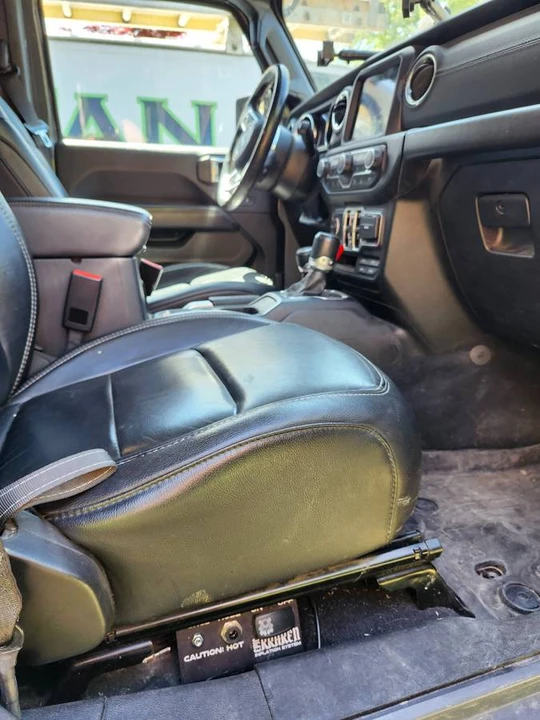 2019 Jeep JL Wrangler - Image 10 of 14