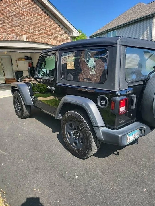 2019 Jeep JL Wrangler - Image 16 of 16