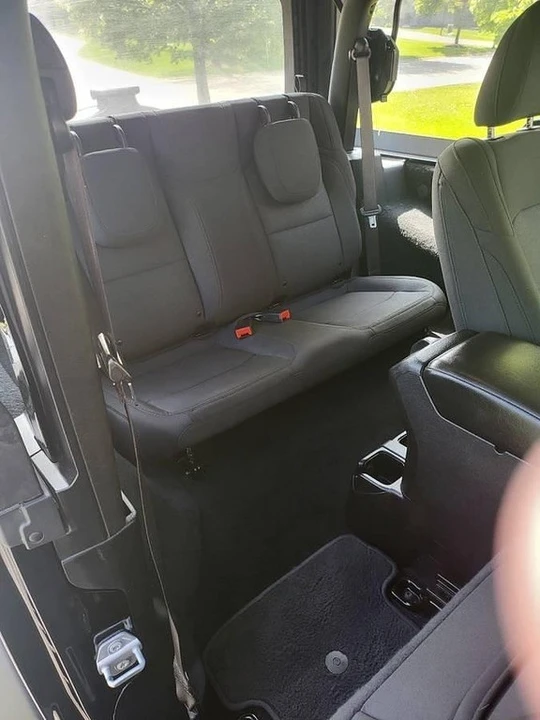 2019 Jeep JL Wrangler - Image 8 of 16
