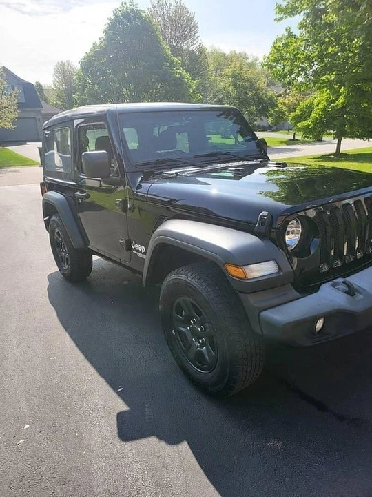 2019 Jeep JL Wrangler - Image 15 of 16