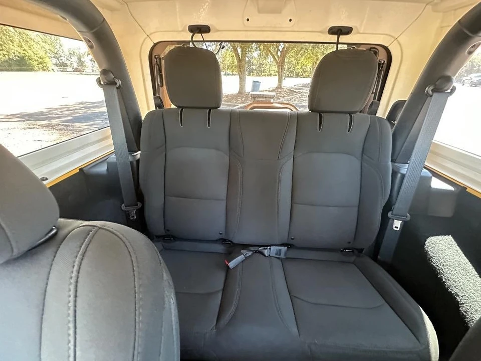 2019 Jeep JL Wrangler - Image 12 of 17