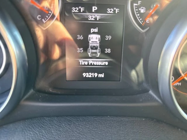 2019 Jeep JL Wrangler - Image 11 of 12